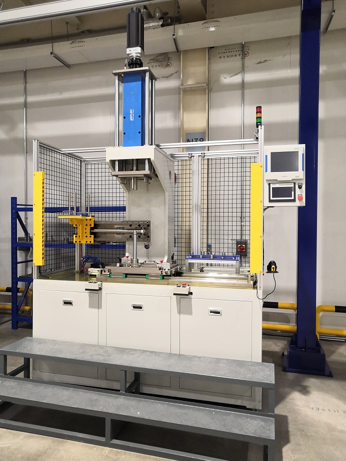 新能源汽車合裝機(jī)